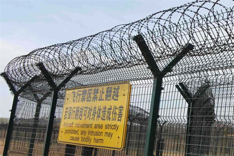 Fence Post Welded Mesh Airport Security Wire Mesh Fence With Razor Wire